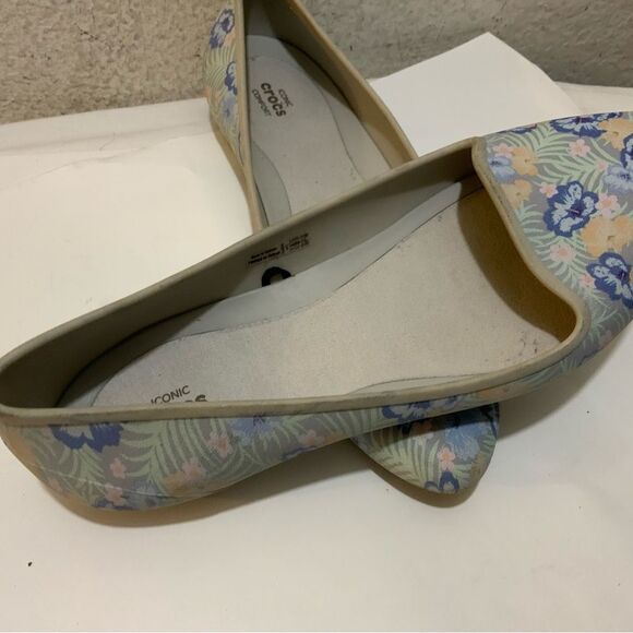 Crocs Eve Graphic Blue Floral slip on ballet shoes 10 - Picture 5 of 9